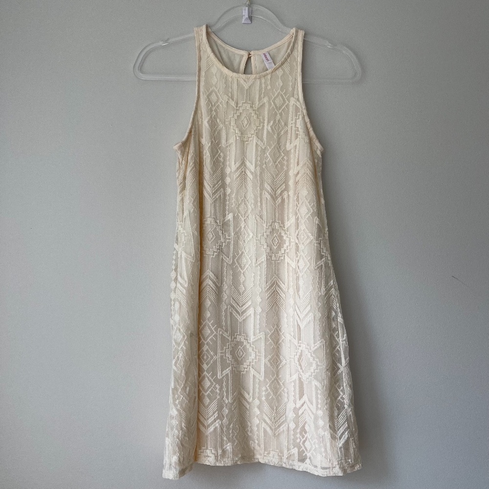 Xhilaration Cream Lace Shift Dress Sz S‎